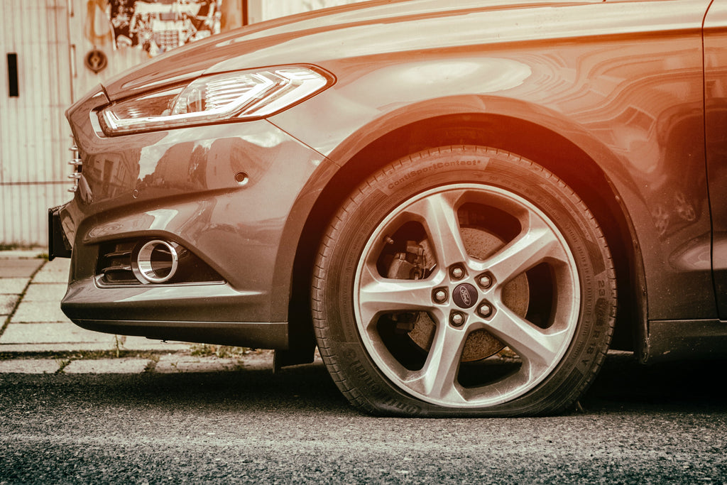 Should you really take the chance to drive on a flat tire?